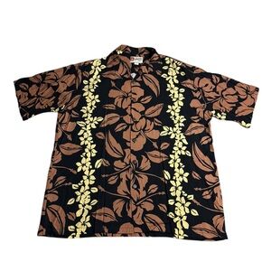 Hilo Hattie Hawaiian Short Sleeve Shirt